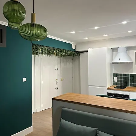 Apartament Chamant T2 Proche Des Halles - Equipe